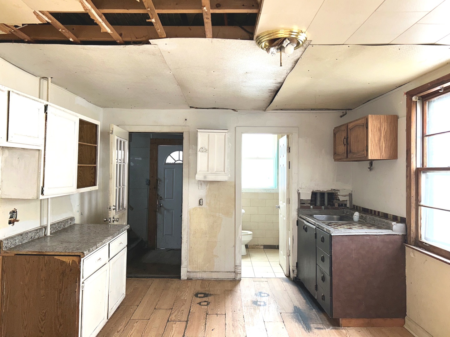 12557 Ann Street Property Photo 8