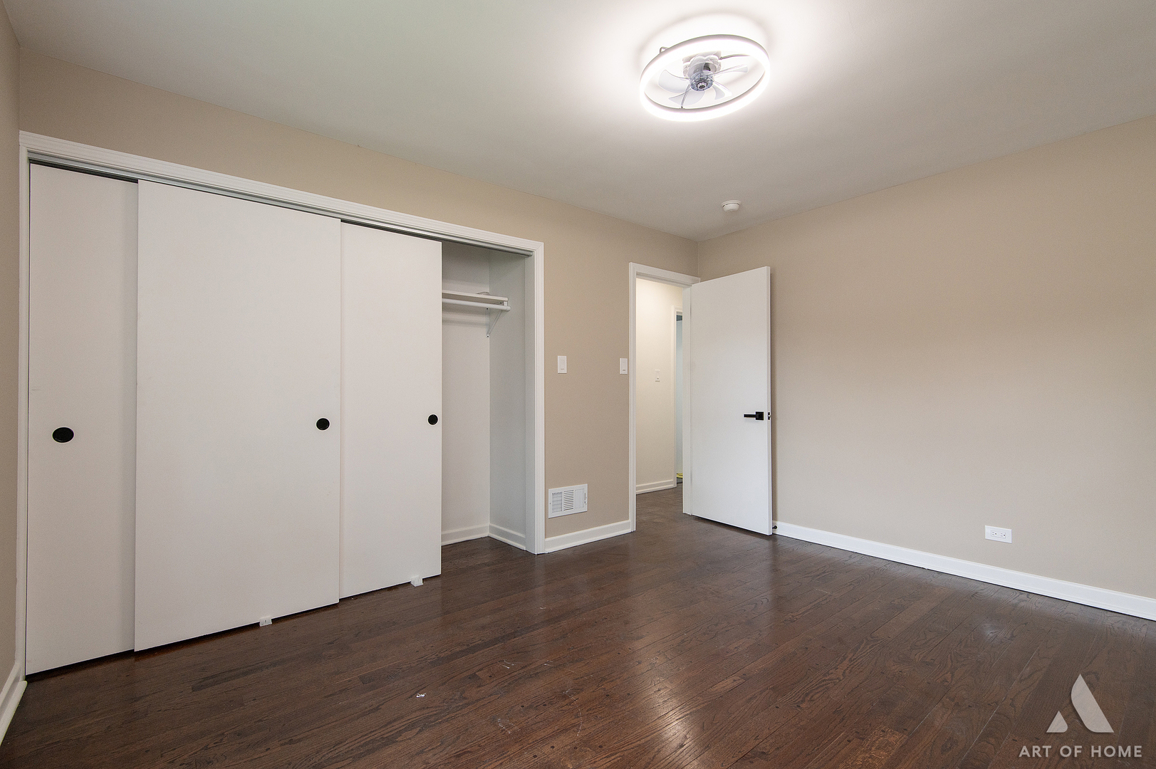 14201 S Wentworth Avenue Property Photo 7