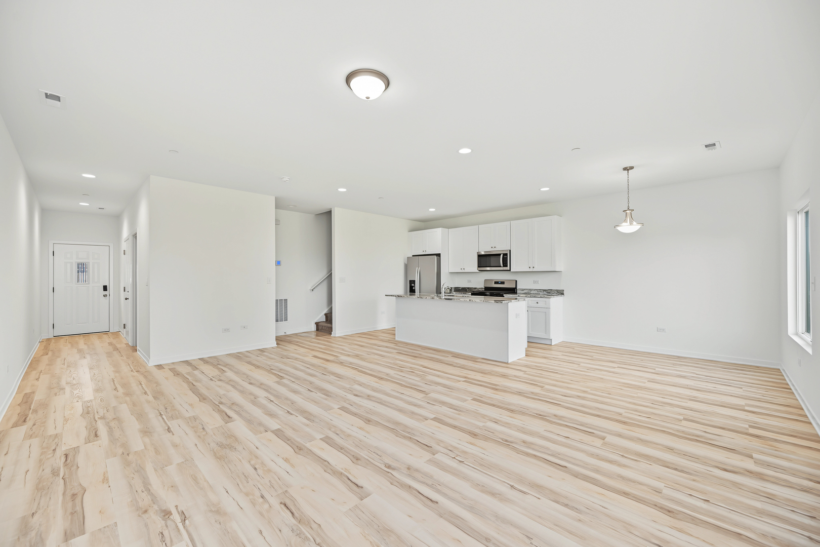 1215 Gillespie Lane Property Photo 5
