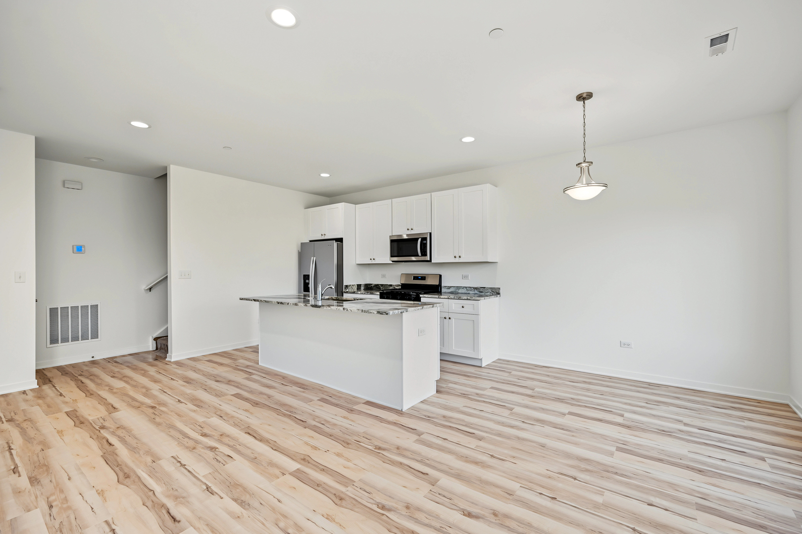1215 Gillespie Lane Property Photo 6