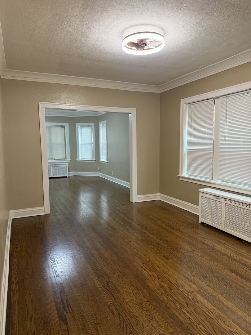 10240 S Eberhart Avenue 1 Property Photo 2