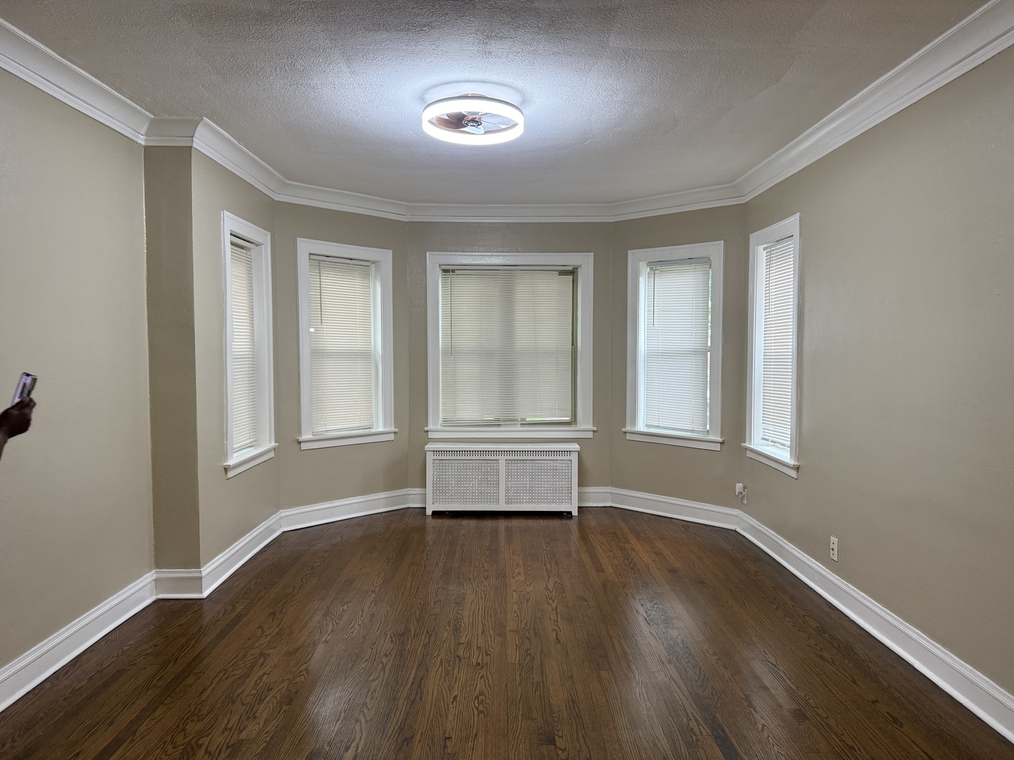 10240 S Eberhart Avenue 1 Property Photo 6