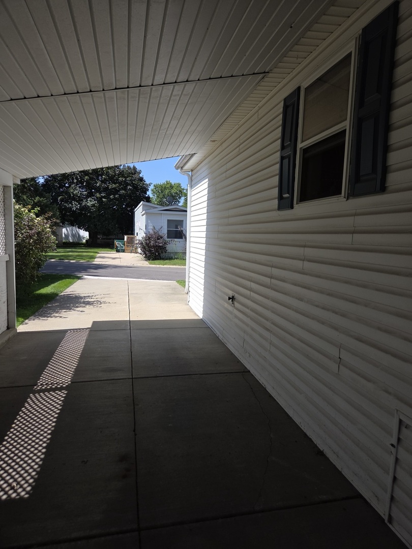 1071 Lake Terrace Road Property Photo 4