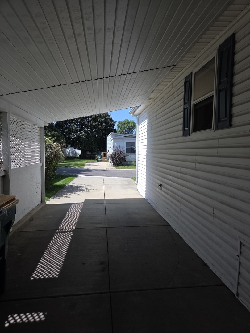 1071 Lake Terrace Road Property Photo 5