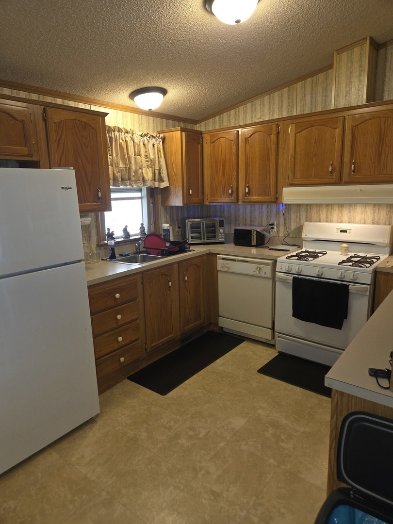 1071 Lake Terrace Road Property Photo 8