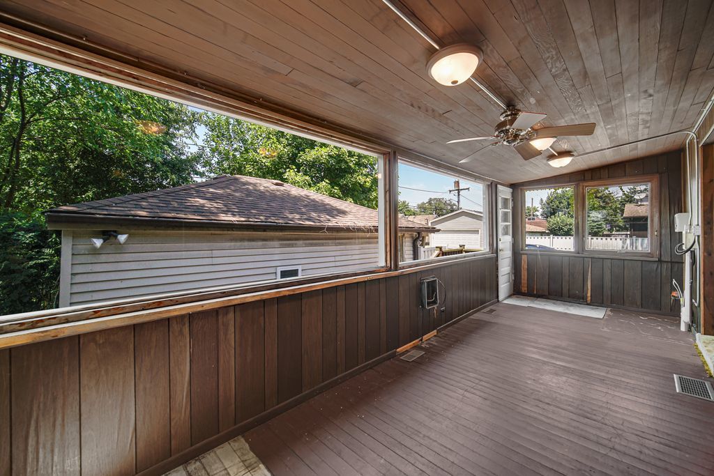 4256 N Ottawa Avenue Property Photo 17
