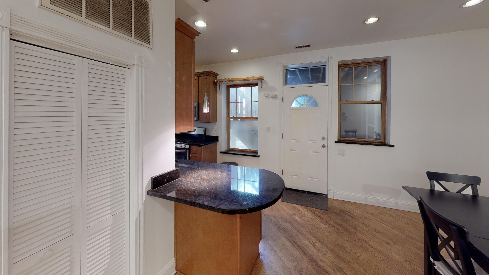 5327 S Harper Avenue 1 Property Photo 6