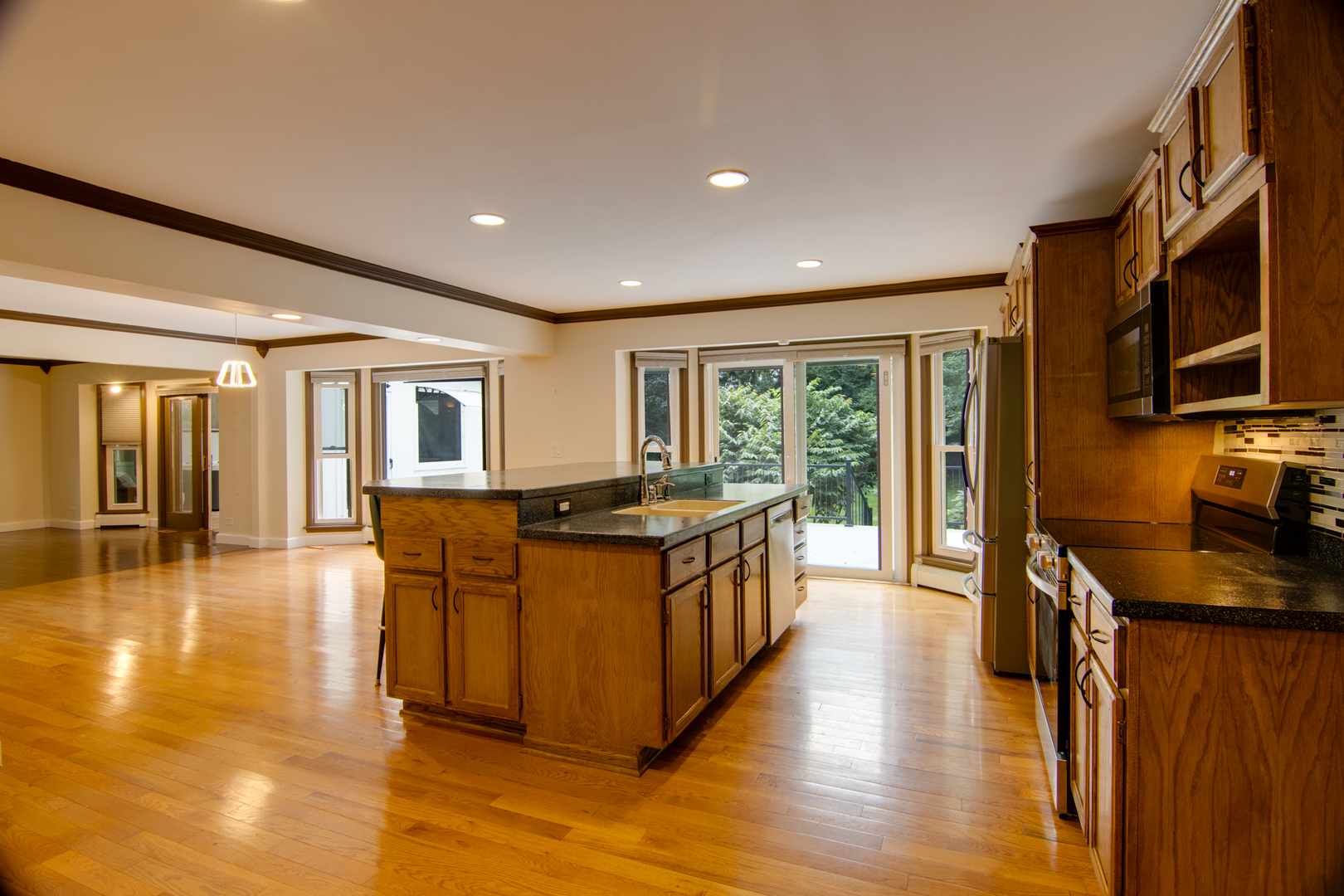 201 Cary Algonquin Road Property Photo 3