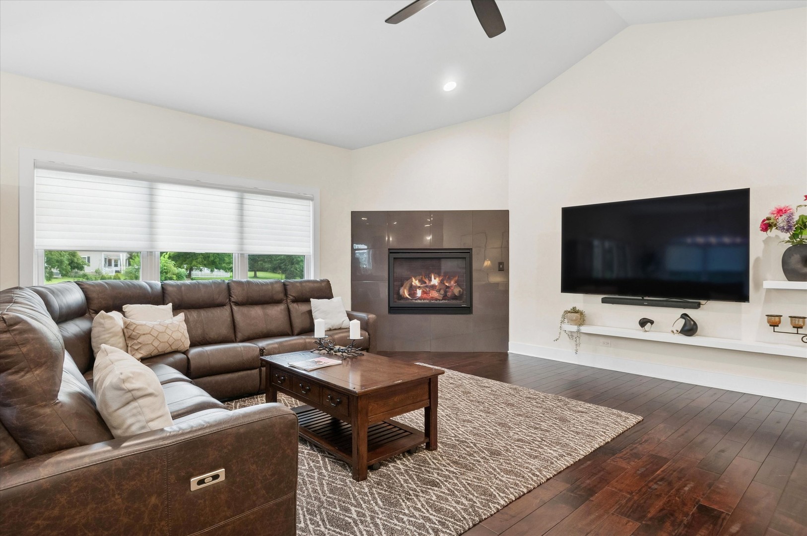 5325 Goldenrod Drive Property Photo 7