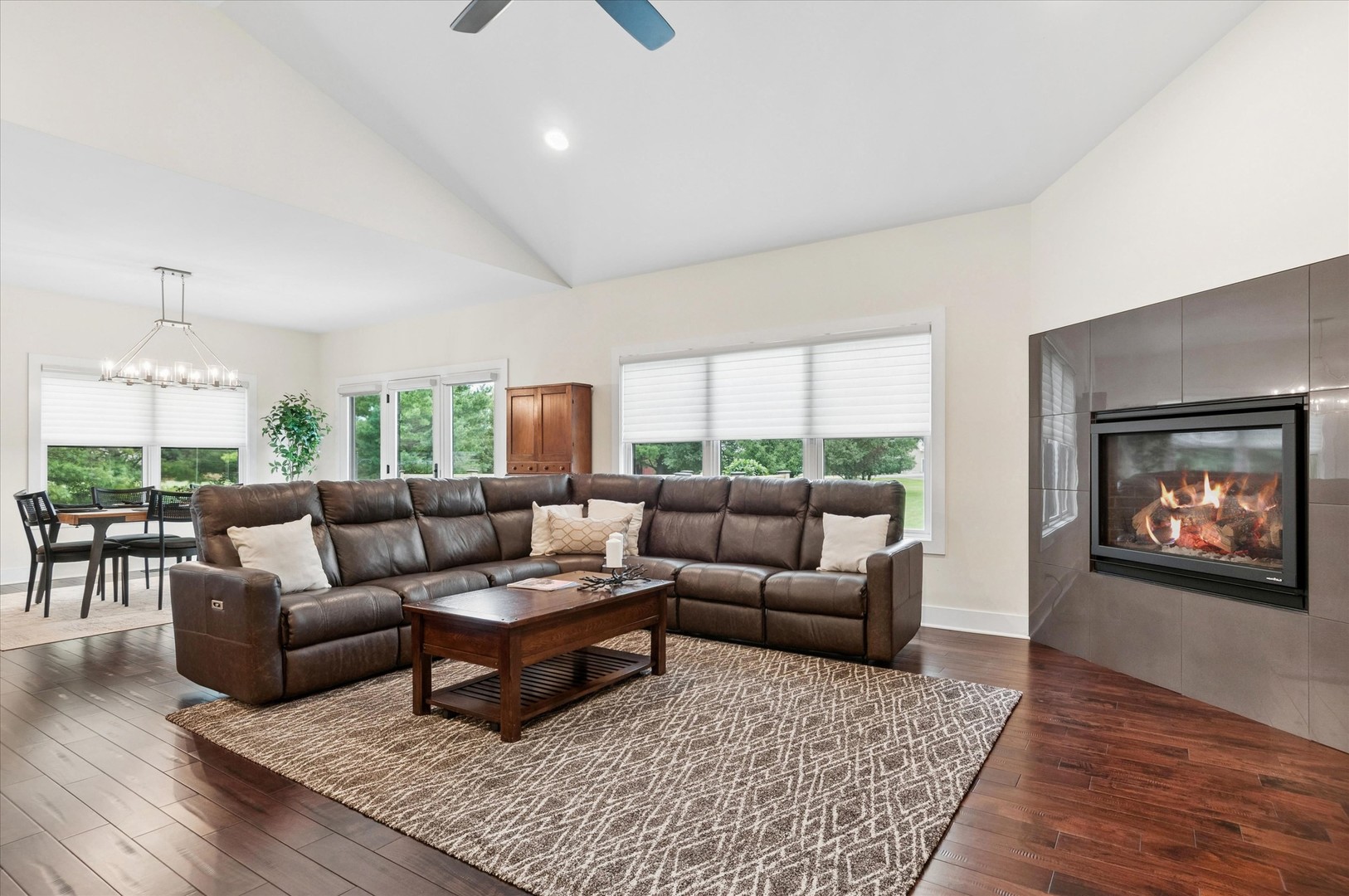 5325 Goldenrod Drive Property Photo 8