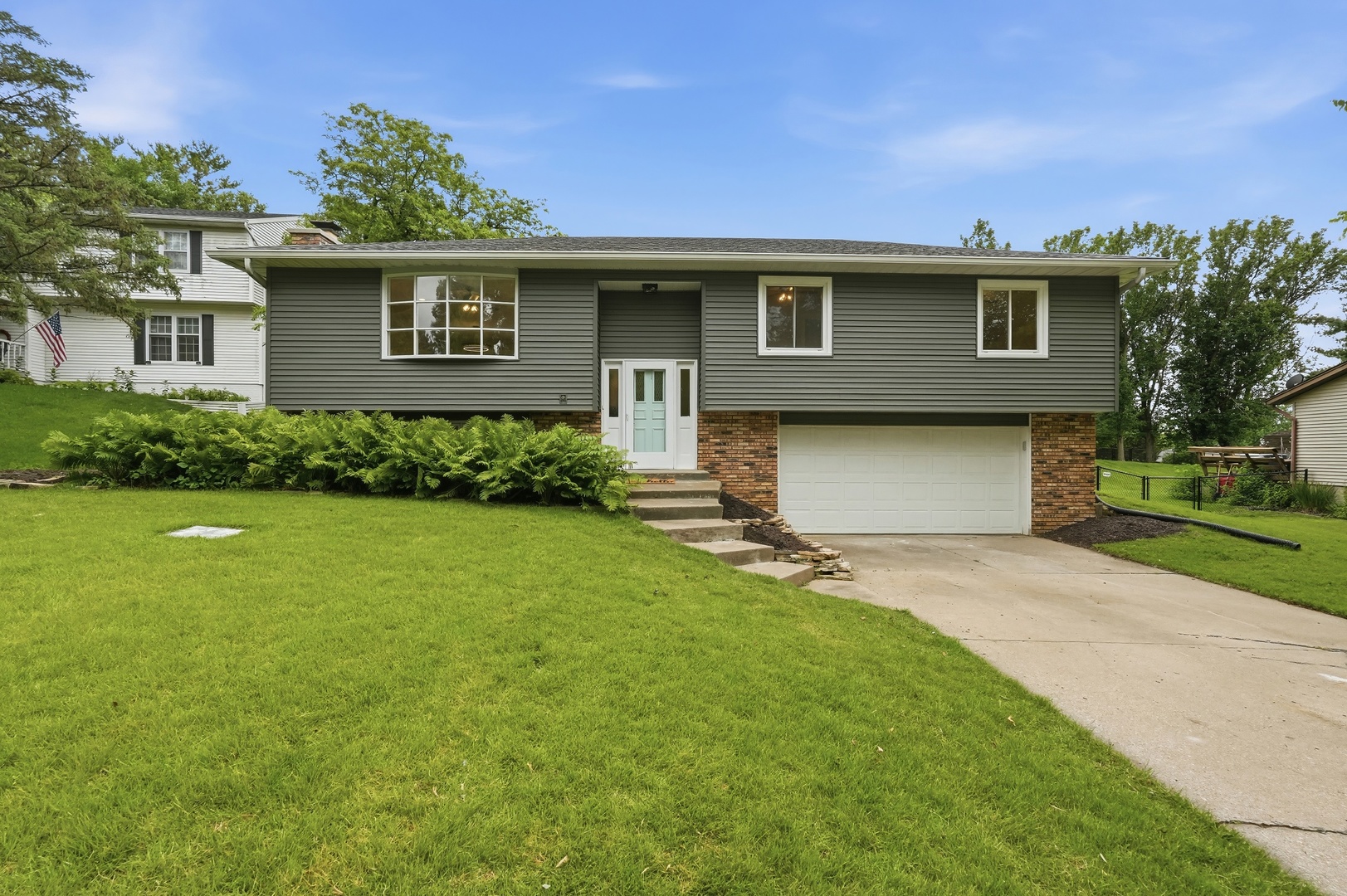 1721 E 42nd Court