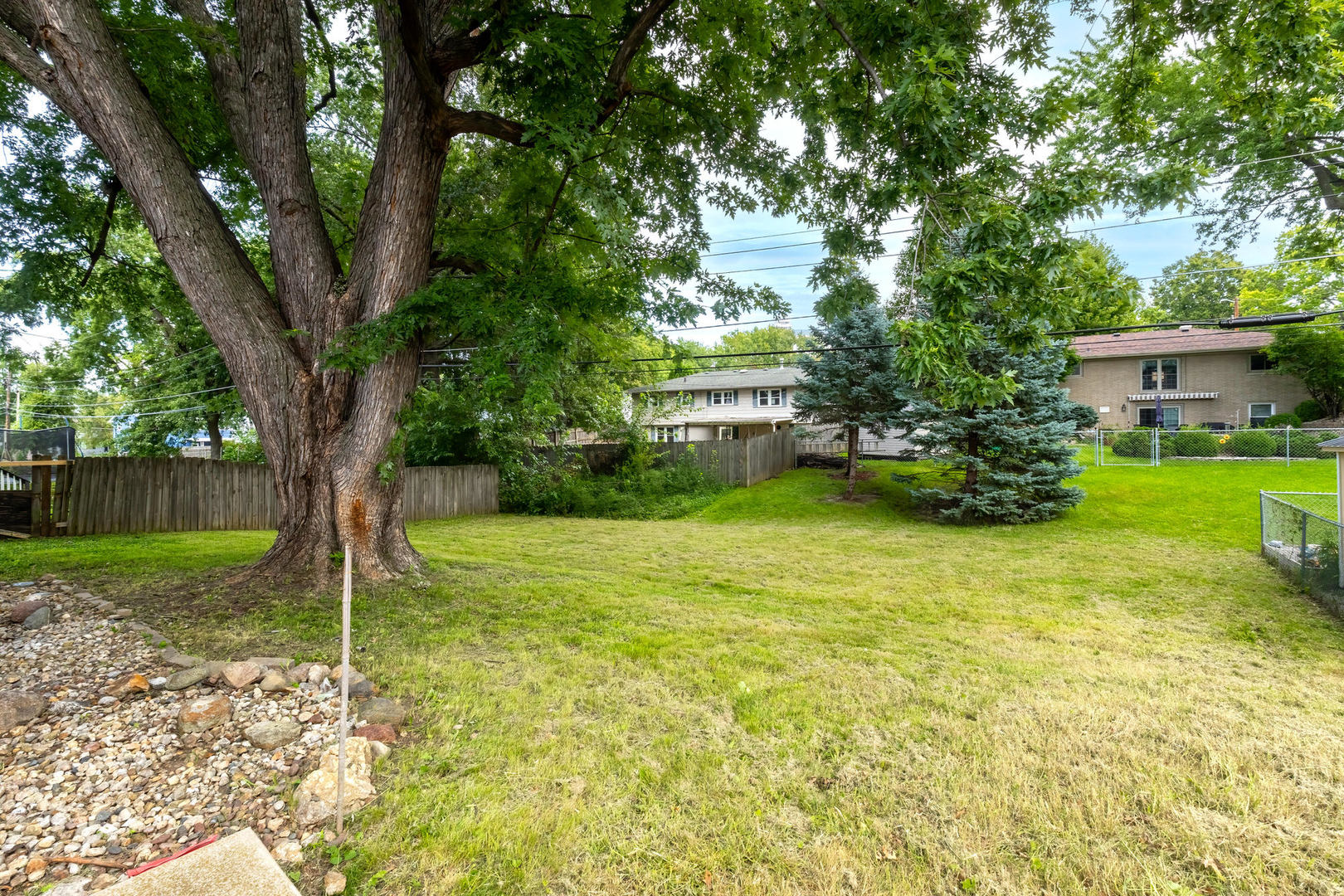 2803 N Pine Street Property Photo 5