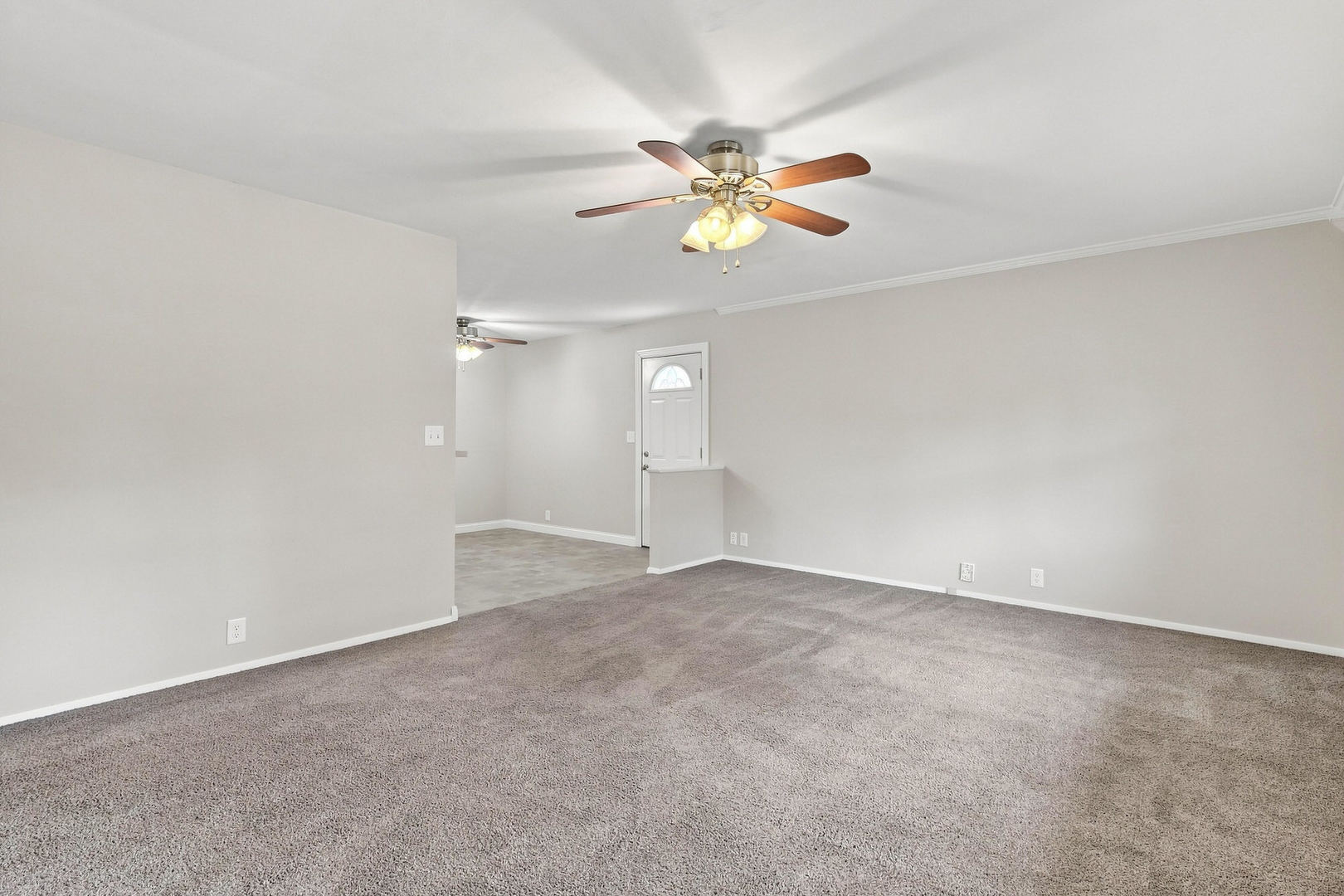 2803 N Pine Street Property Photo 6