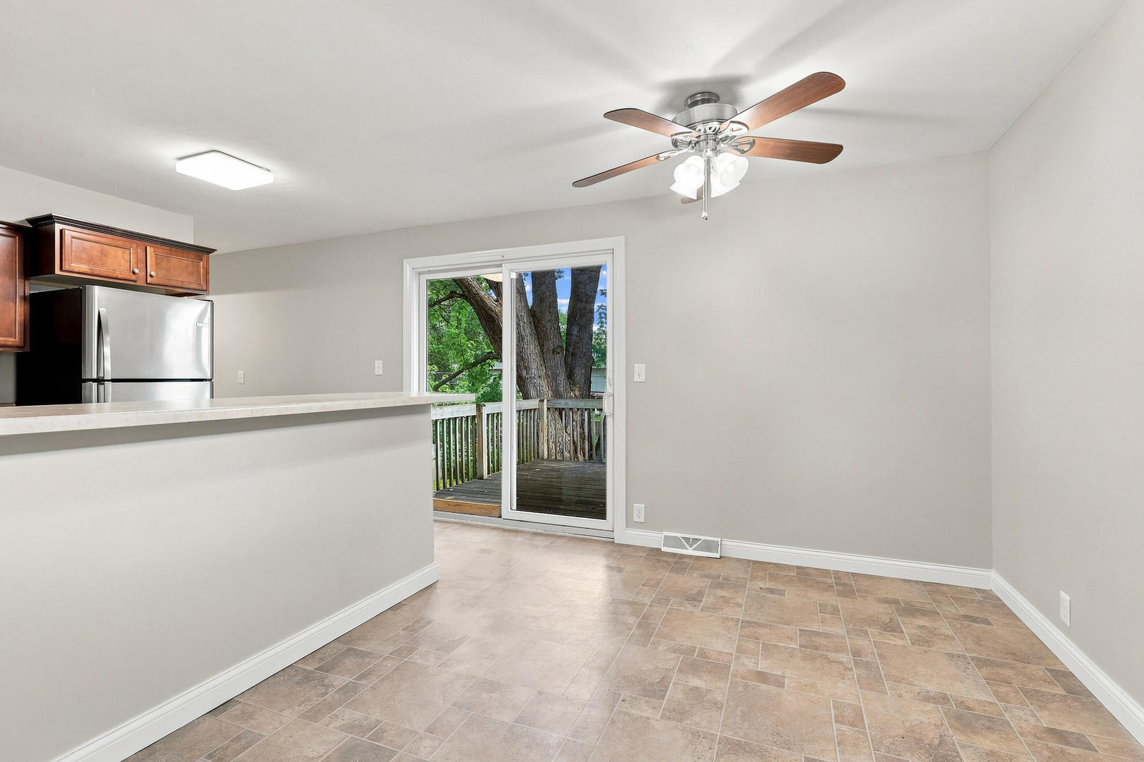 2803 N Pine Street Property Photo 10