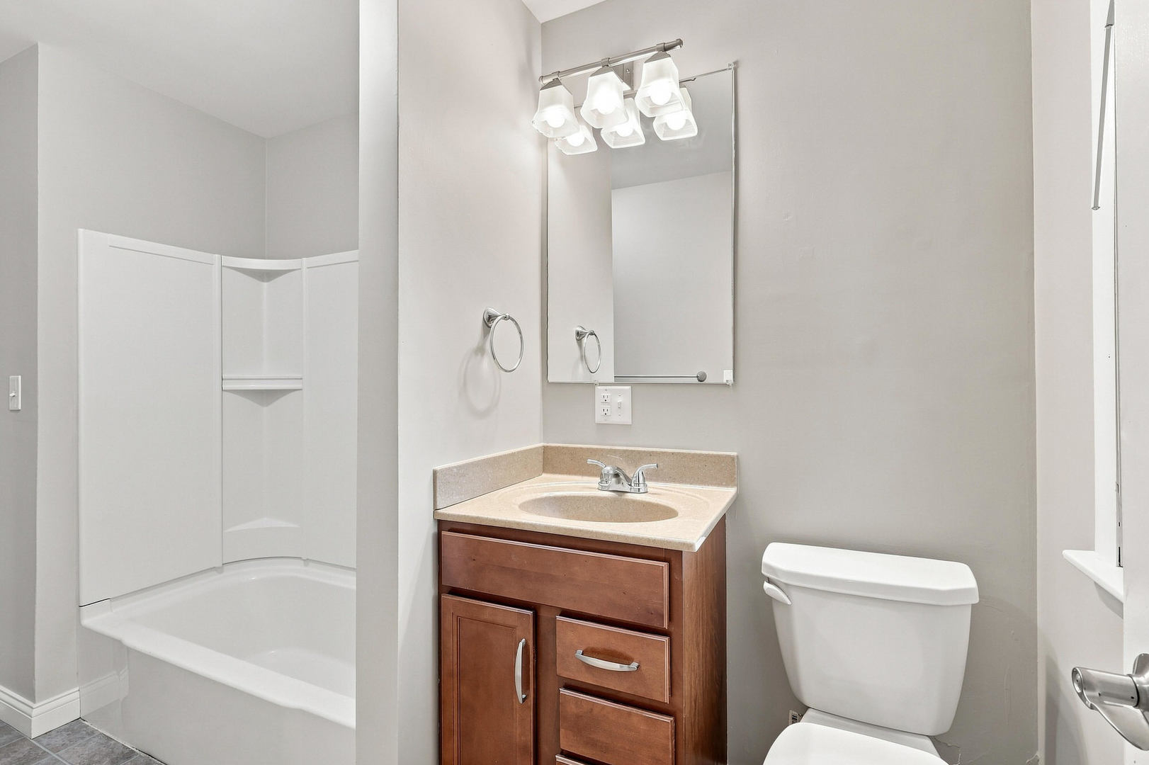 2803 N Pine Street Property Photo 15