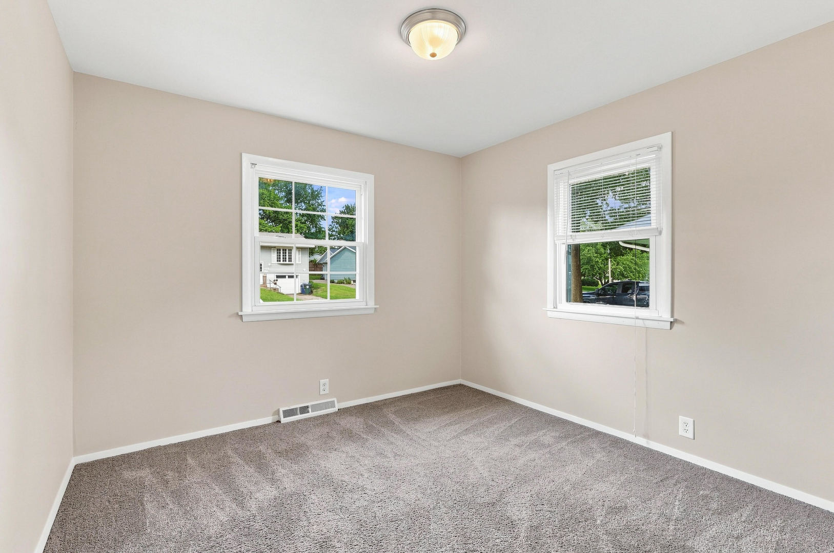 2803 N Pine Street Property Photo 18