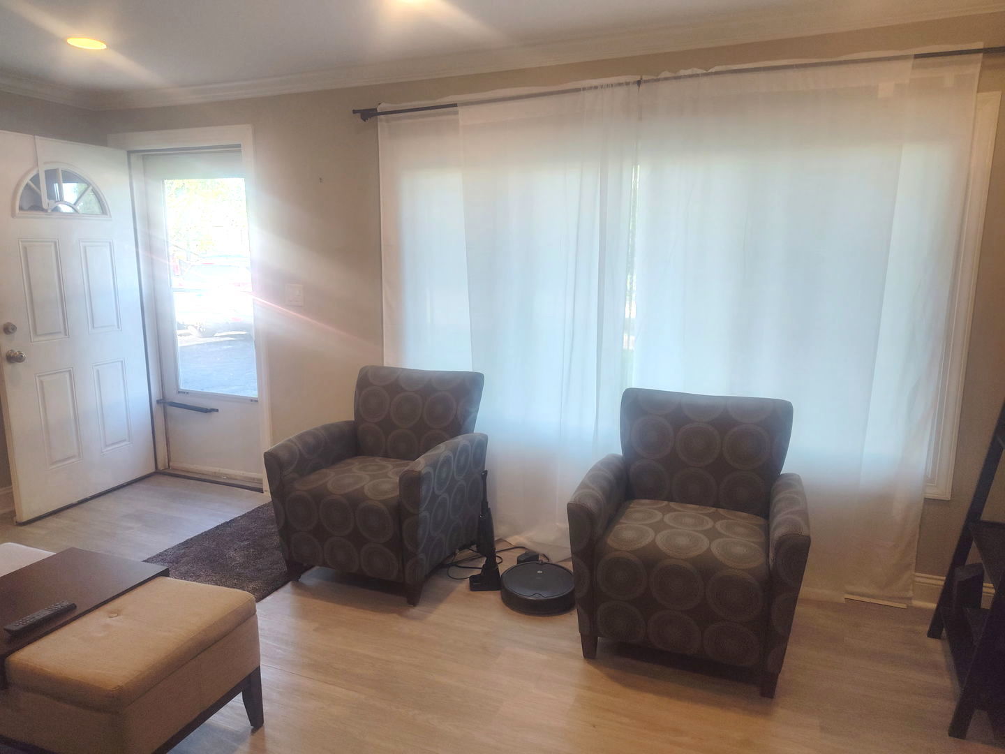 364 N Cedar Avenue Property Photo 2