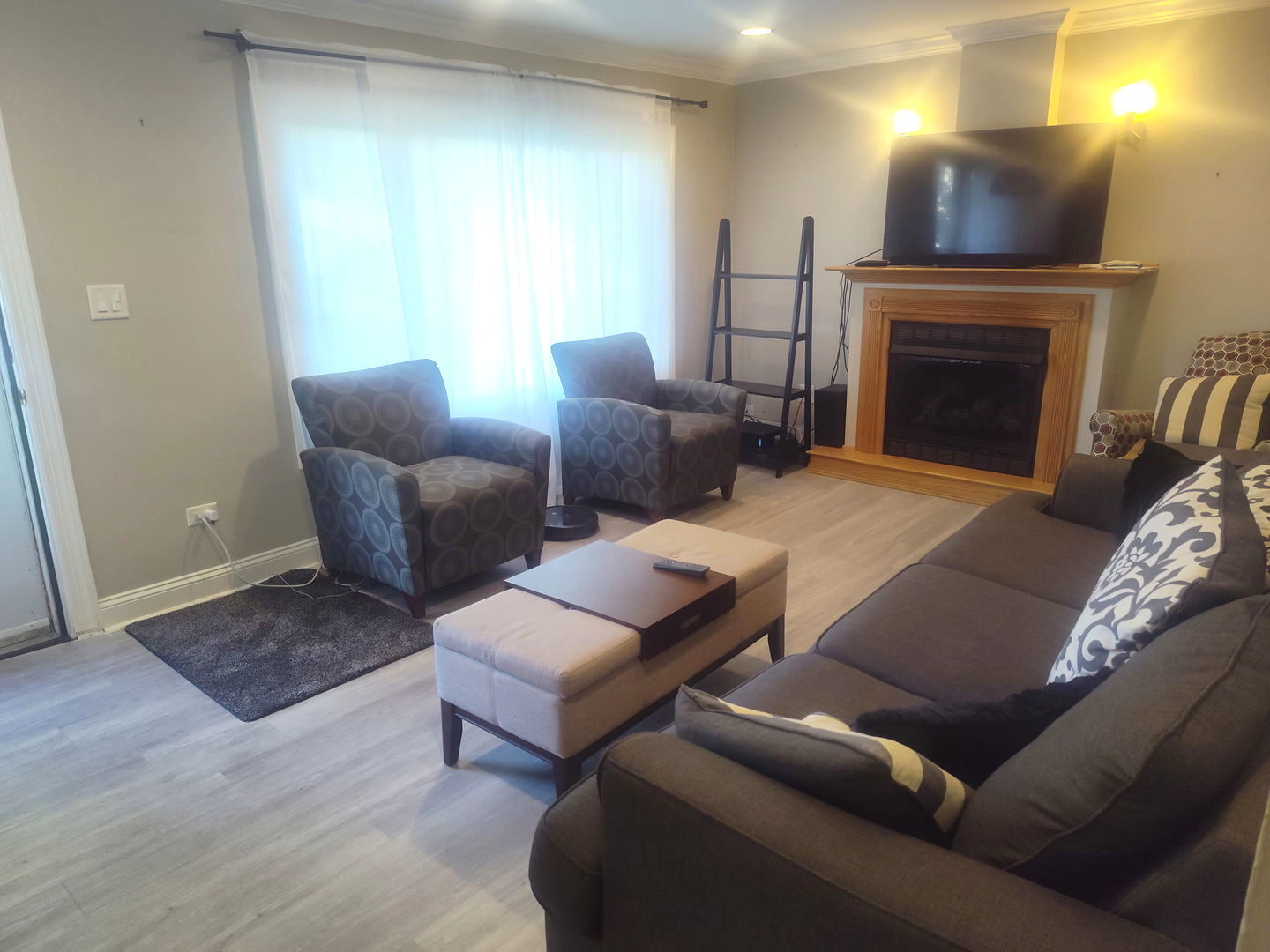 364 N Cedar Avenue Property Photo 3