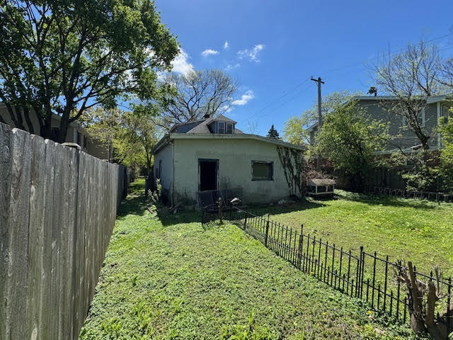 416 Illinois Road Property Photo 5