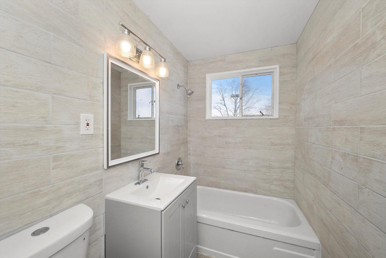 226 S Orchard Drive Property Photo 13