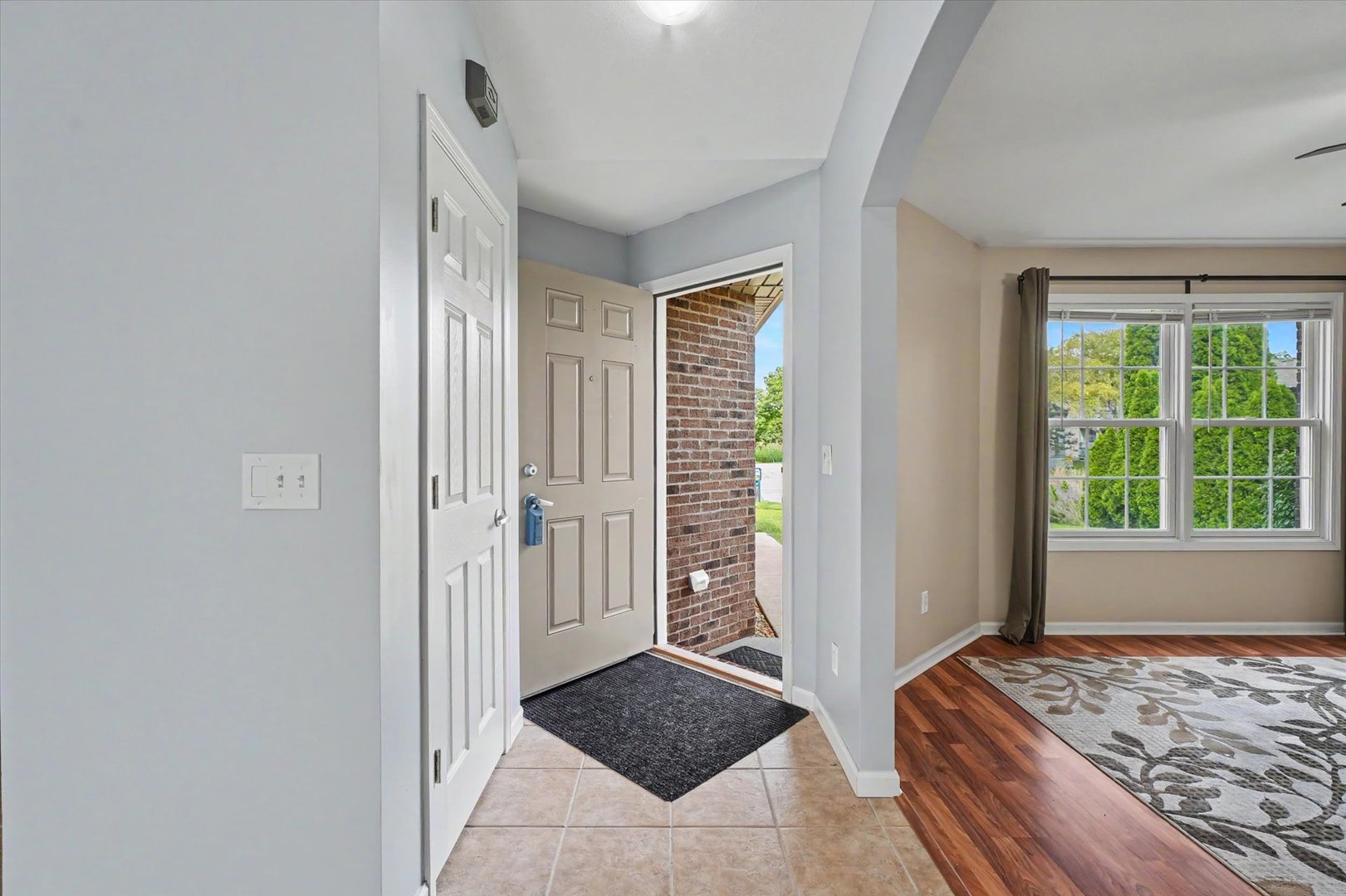 2506 Windward Boulevard Property Photo 4