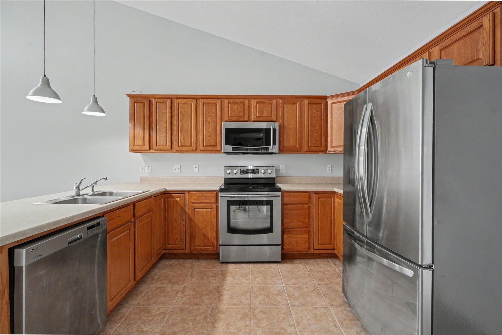 2506 Windward Boulevard Property Photo 9