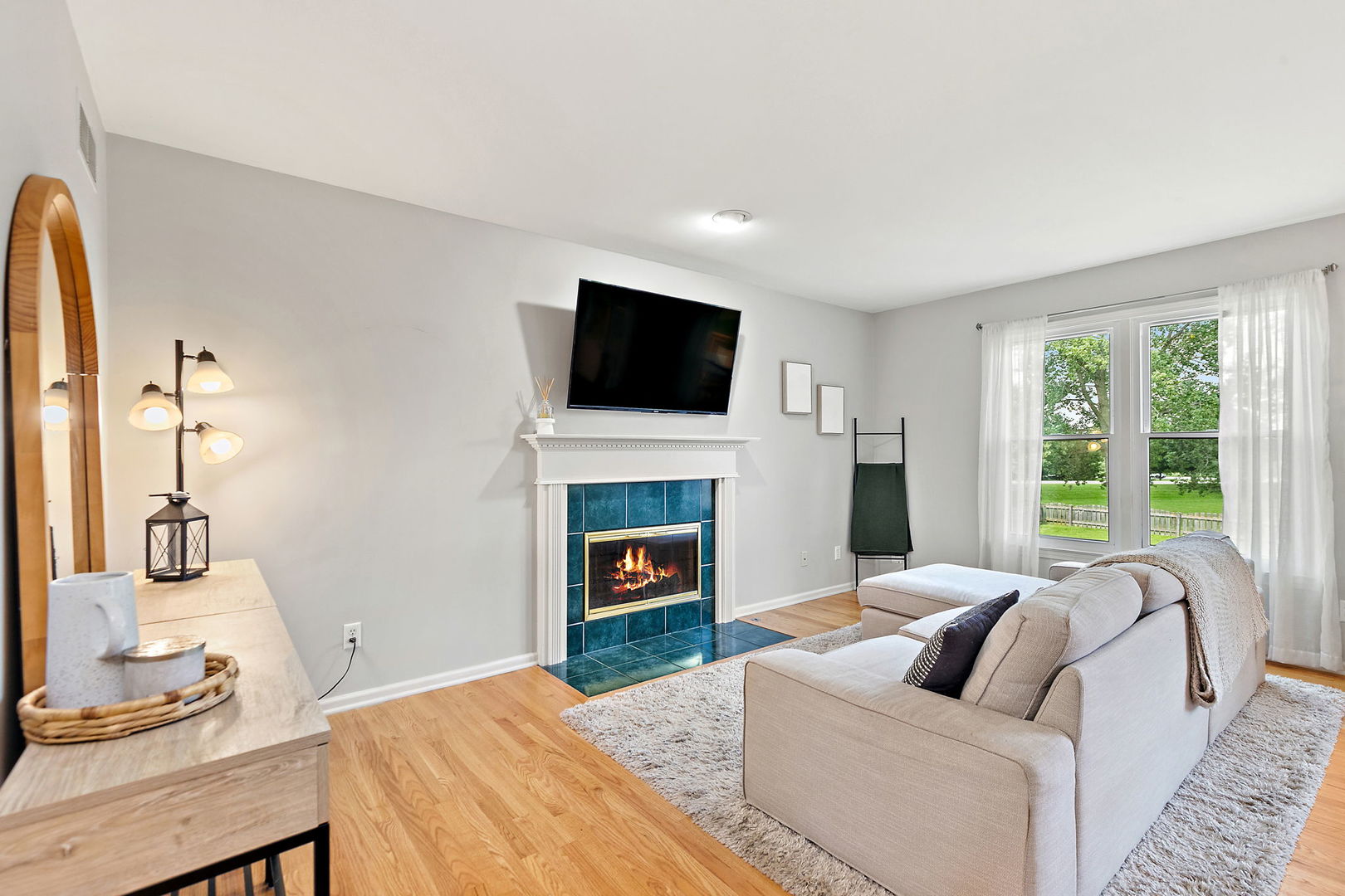123 Devonshire Drive Property Photo 2