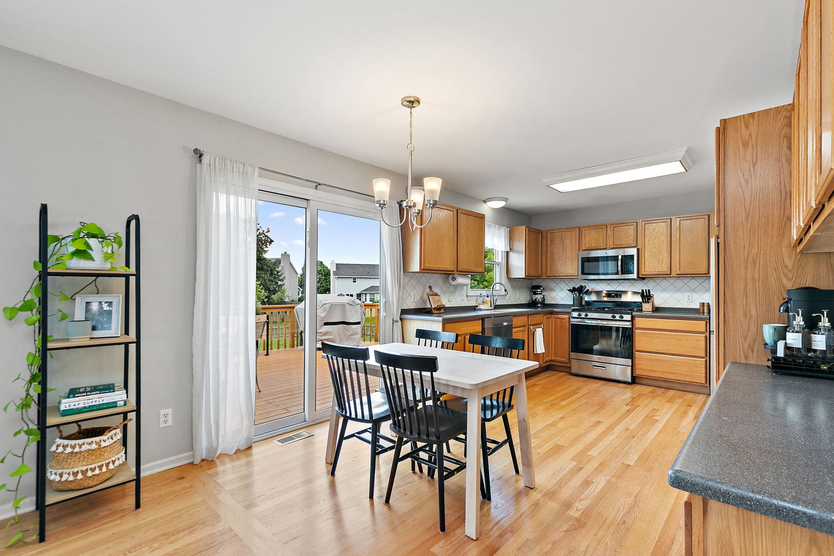 123 Devonshire Drive Property Photo 5
