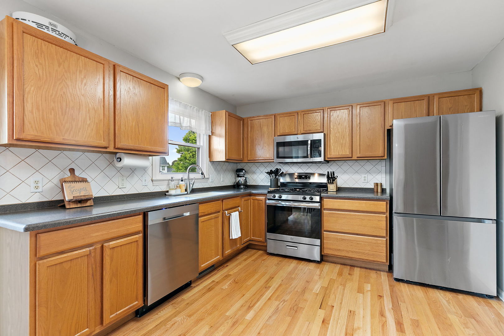 123 Devonshire Drive Property Photo 6