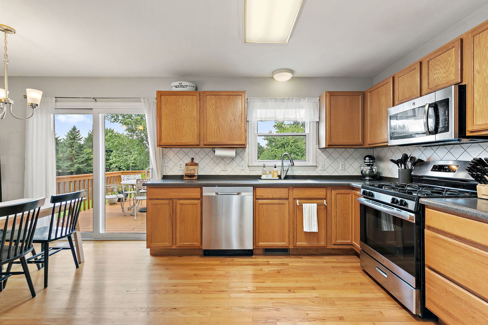 123 Devonshire Drive Property Photo 7