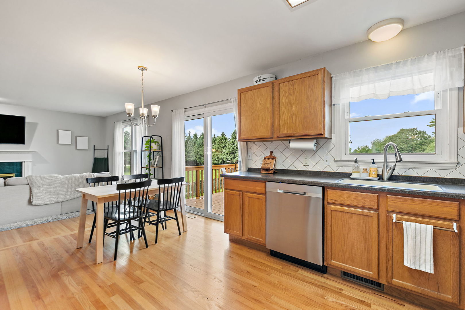 123 Devonshire Drive Property Photo 8