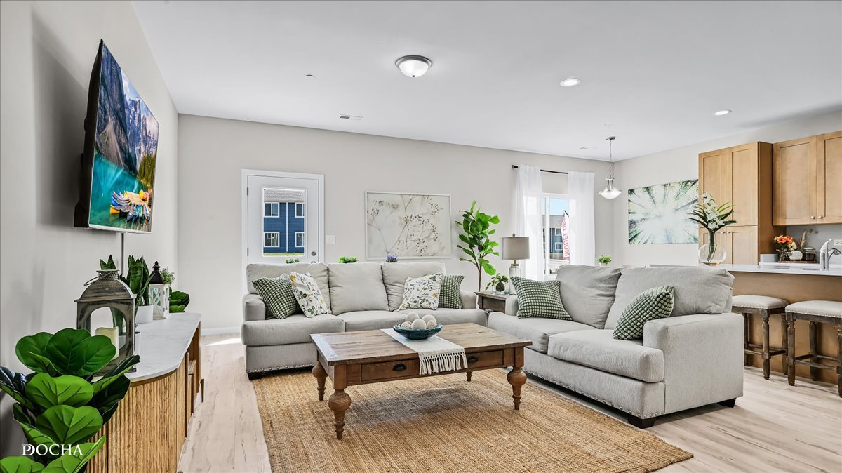 1213 Gillespie Lane Property Photo 3