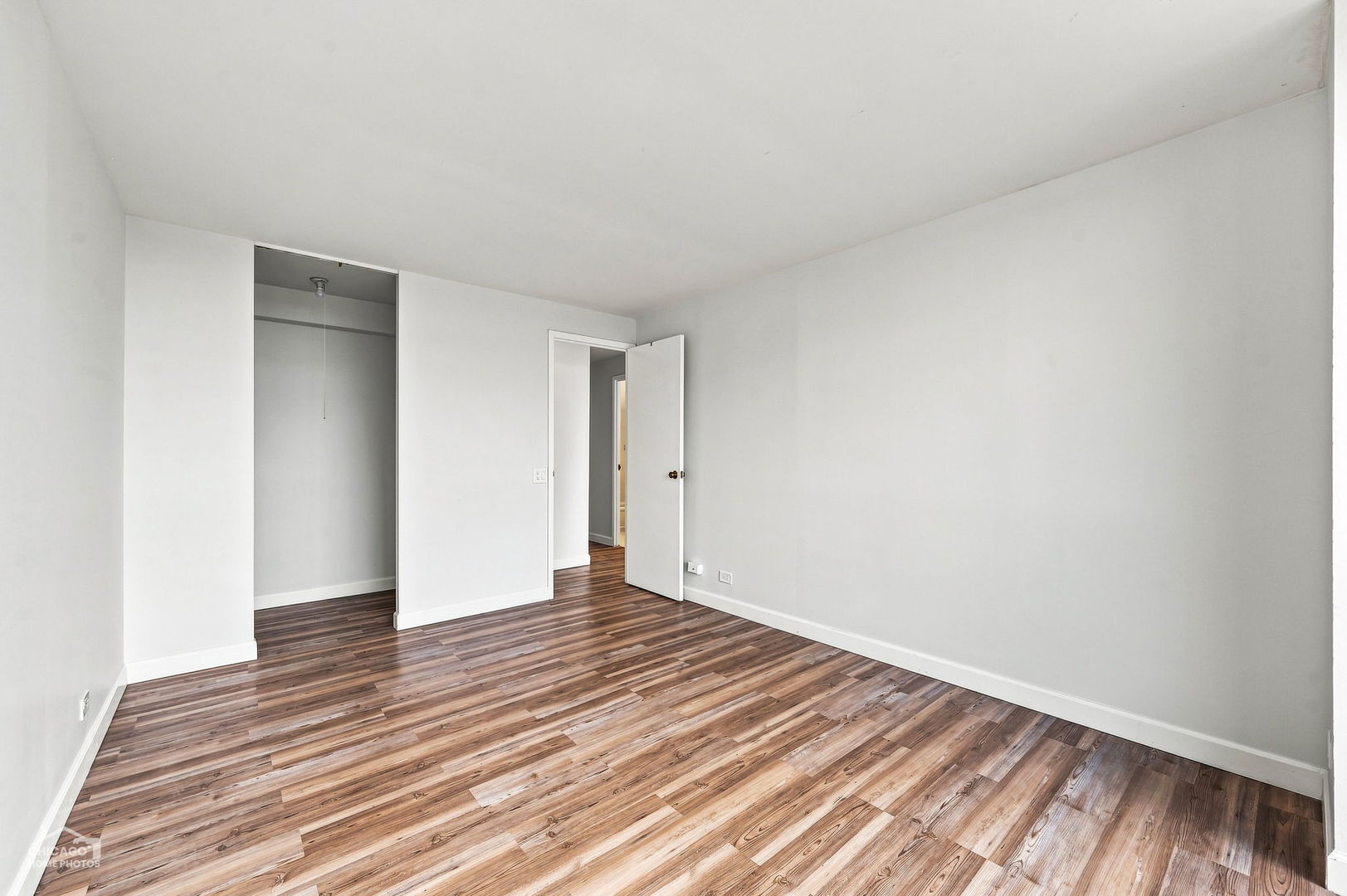 4343 N Clarendon Avenue 2505 Property Photo 10