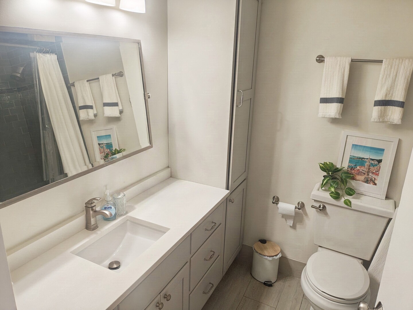 70 W Huron Street 1507 Property Photo 9