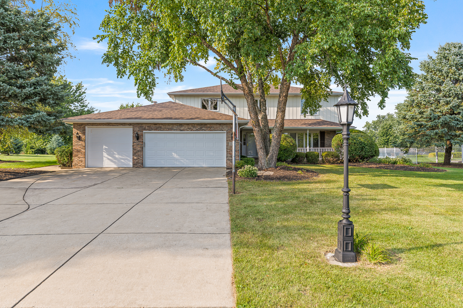 1761 Pheasant Lane Property Photo 1