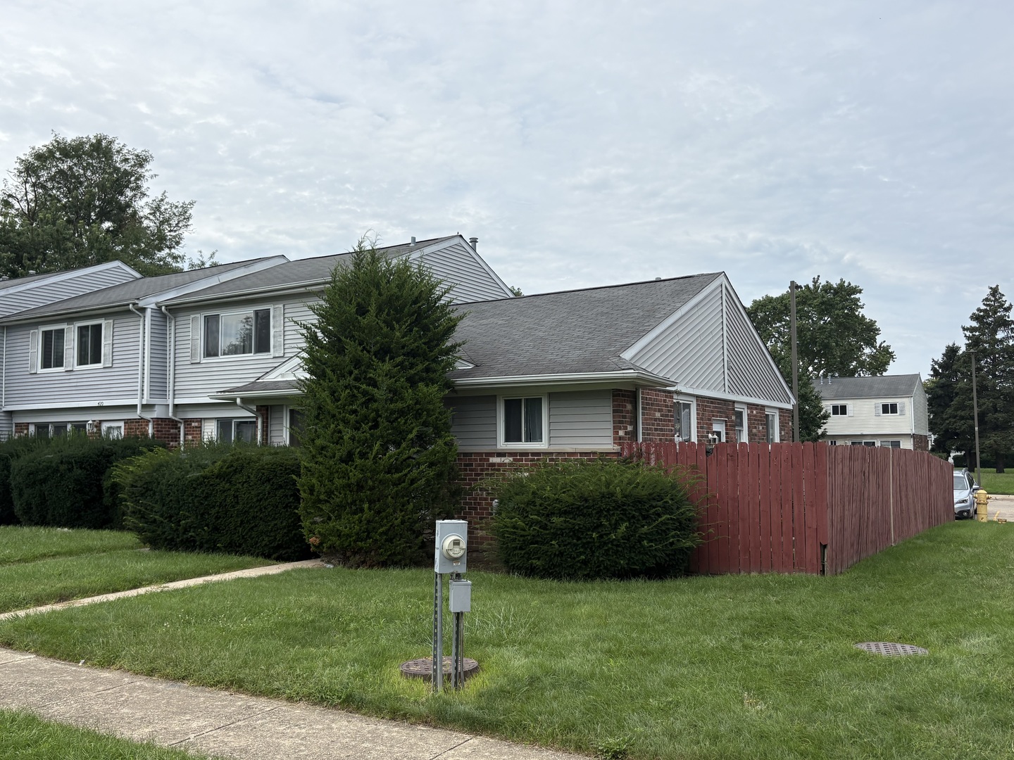 416 Wellington Lane 416 Property Photo 1
