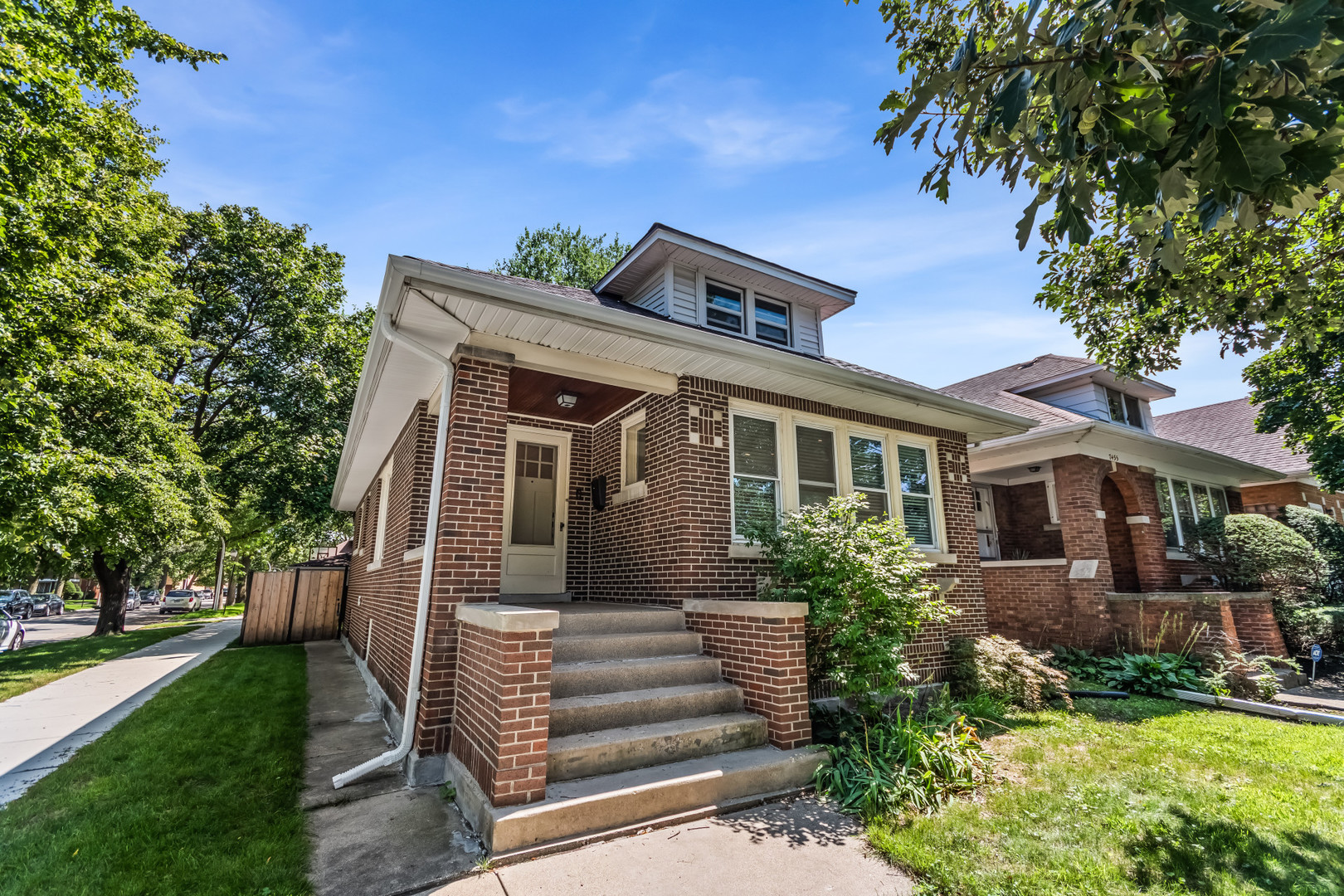 7457 N Maplewood Avenue Property Photo 1