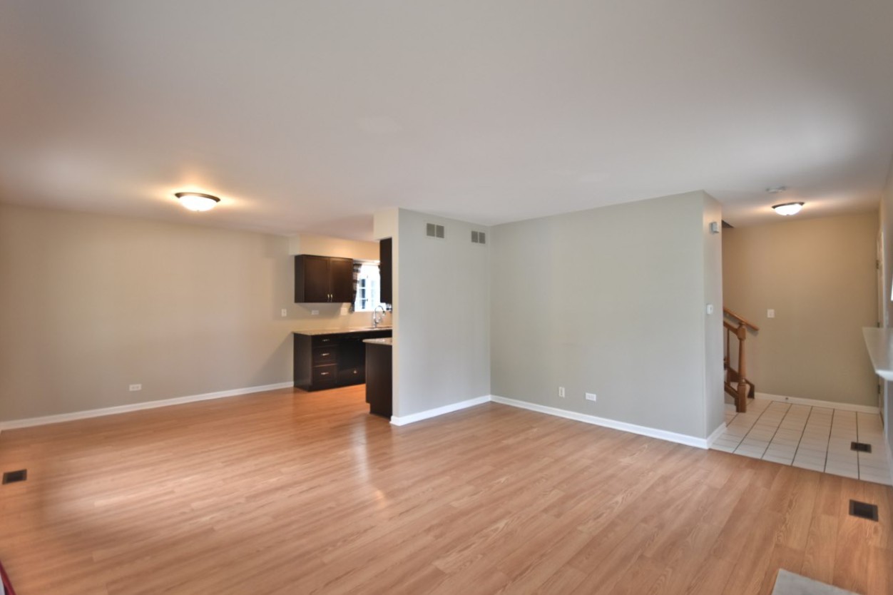 370 Sandhurst Lane A Property Photo 10