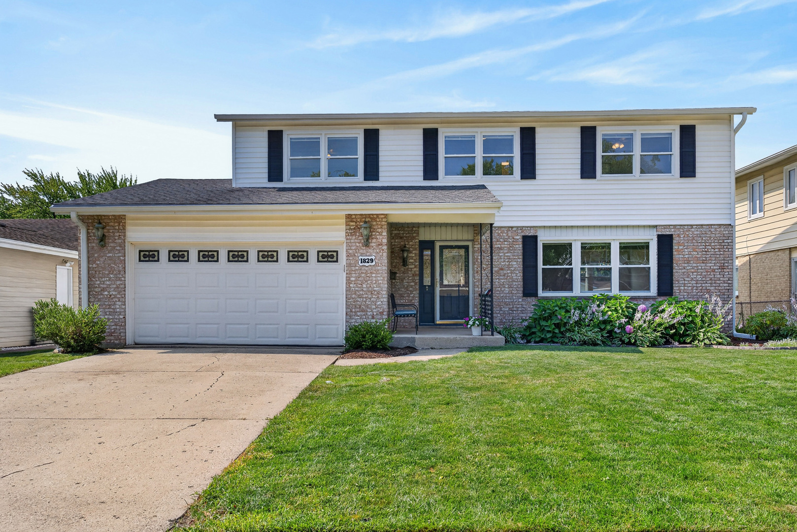 1829 W Catalpa Lane Property Photo 37