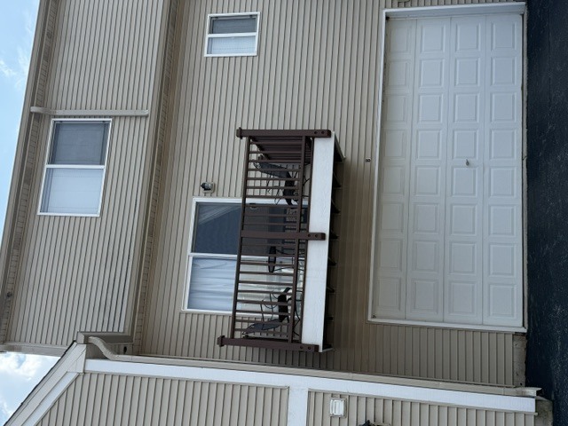 135 Enclave Circle B Property Photo 30