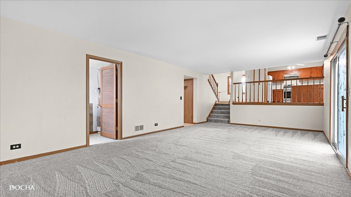 29 Mayfair Lane Property Photo 13