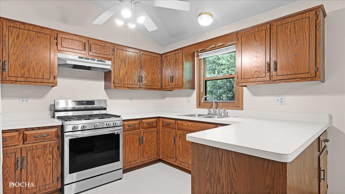 29 Mayfair Lane Property Photo 14