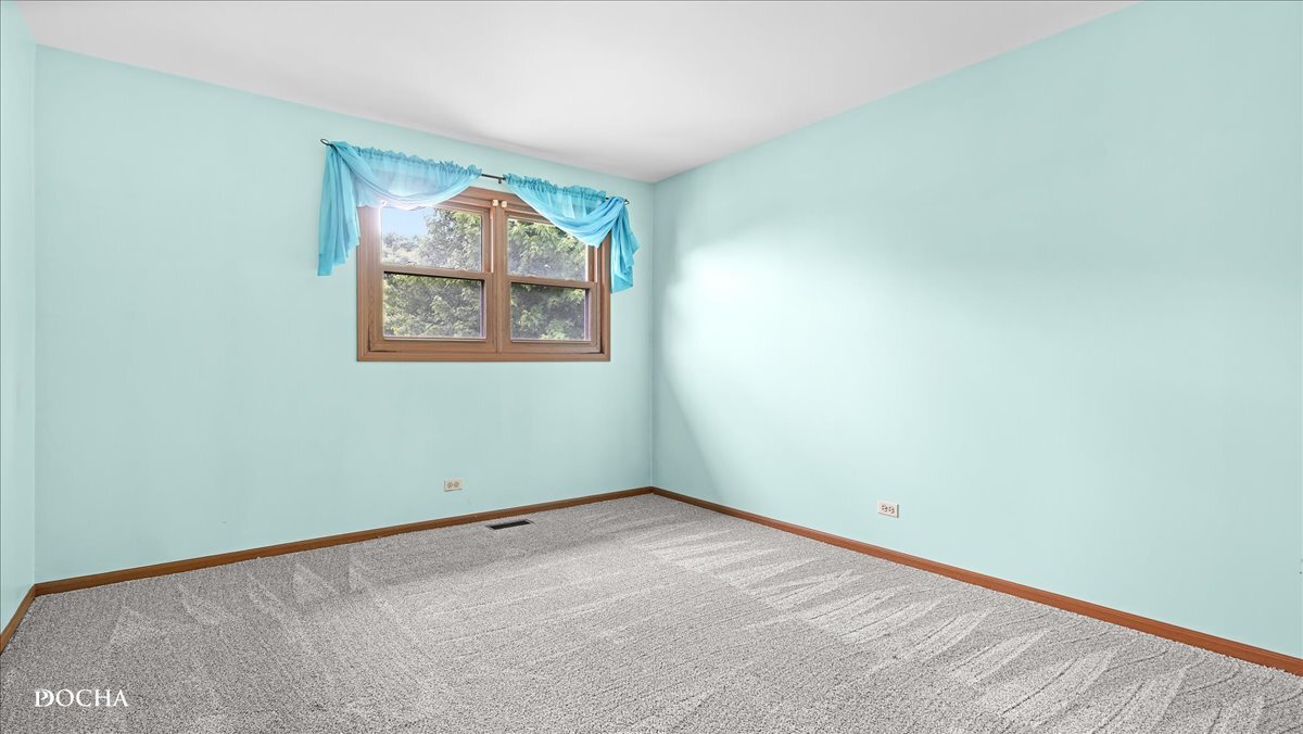 29 Mayfair Lane Property Photo 27
