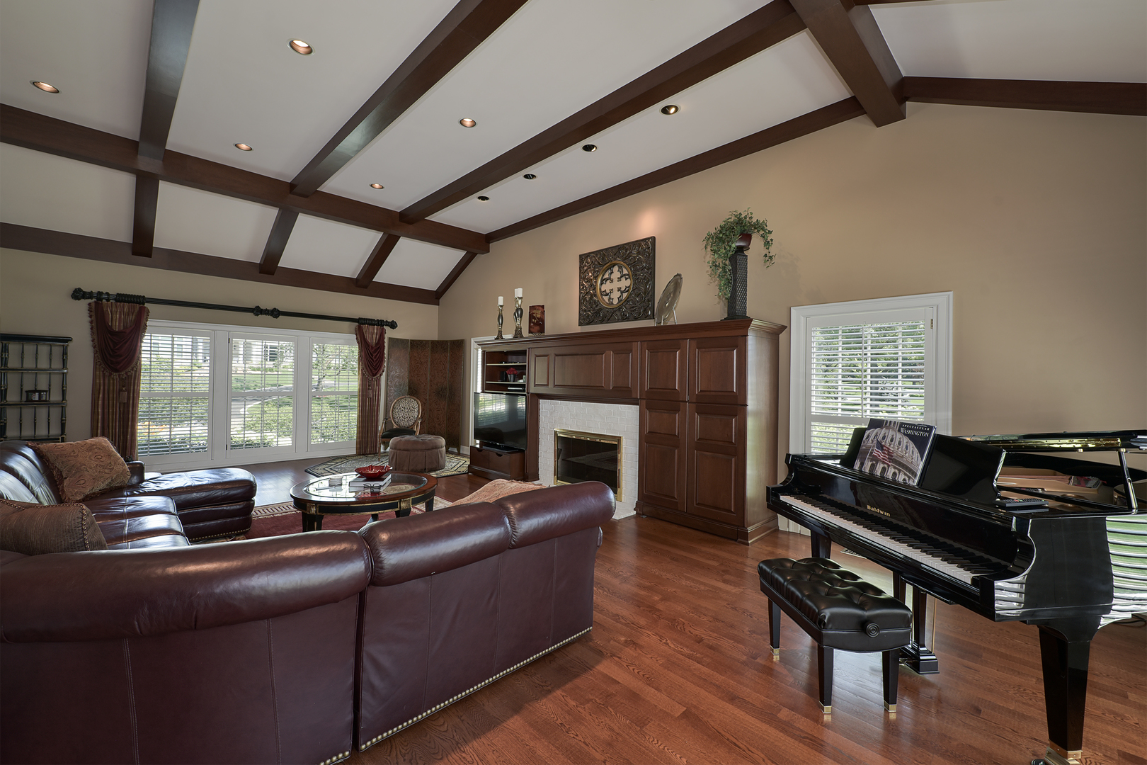 1673 Balmoral Lane Property Photo 4