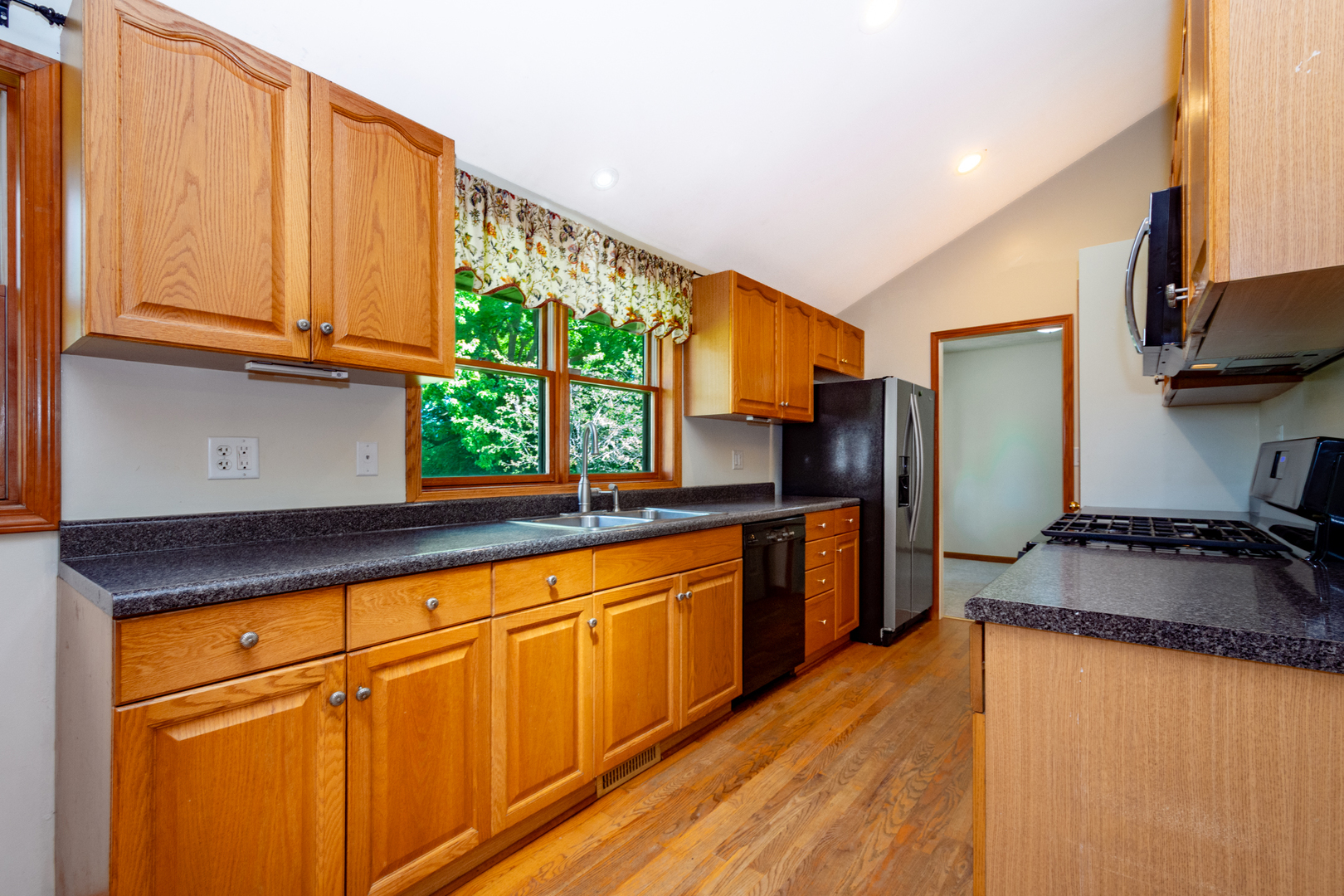 35861 N Fuller Road Property Photo 9
