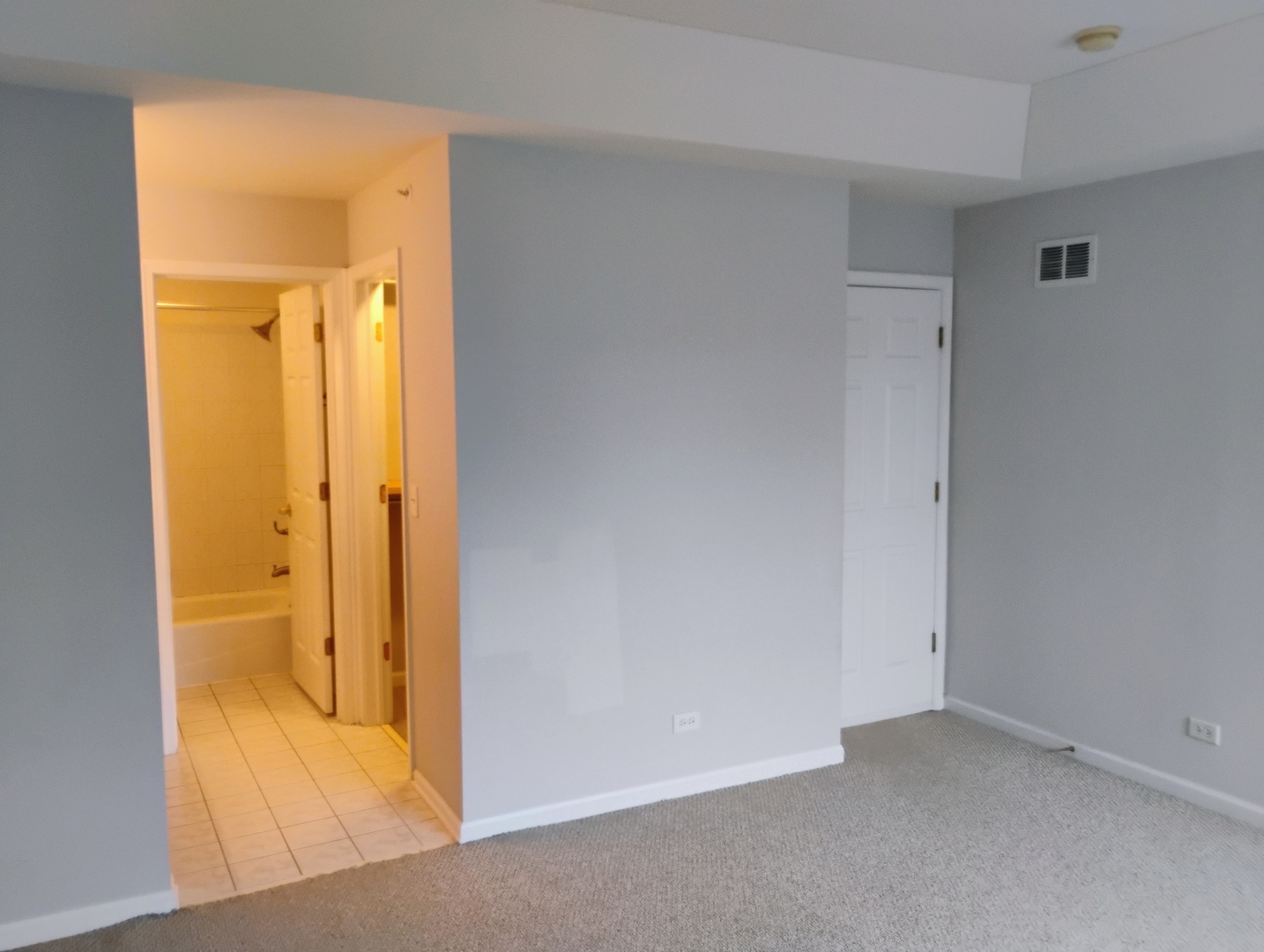 893 Enfield Drive Property Photo 14