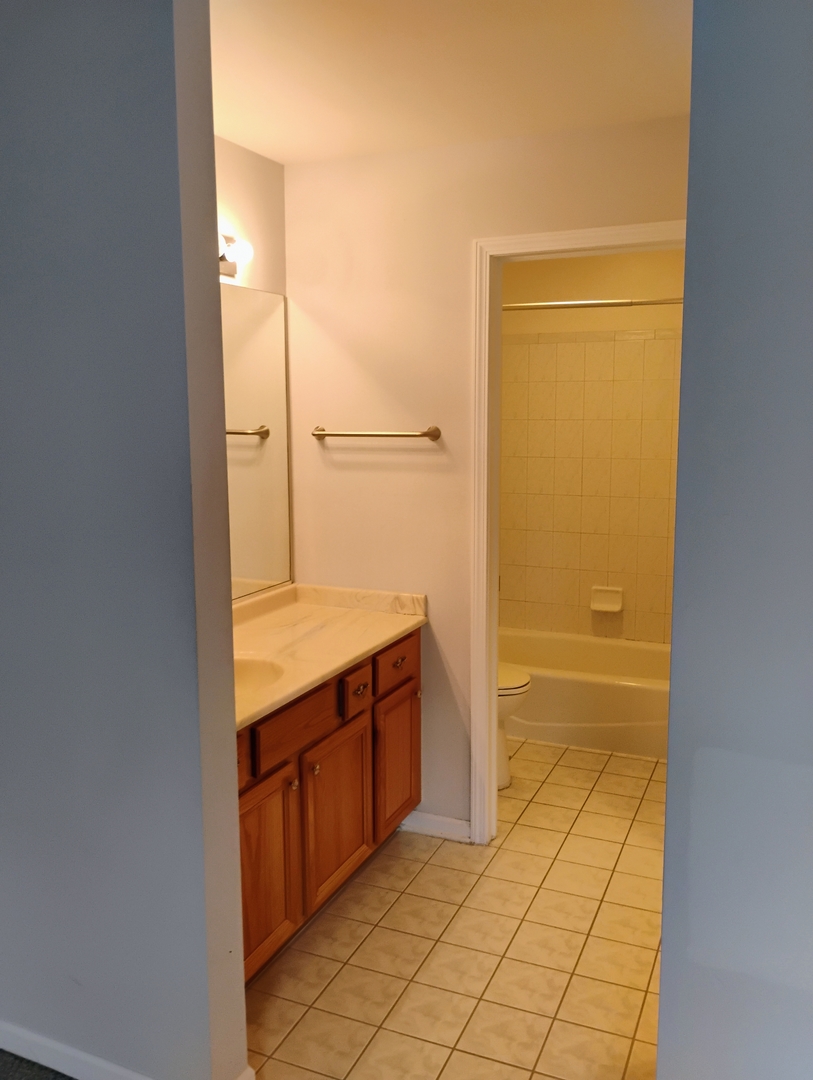 893 Enfield Drive Property Photo 15