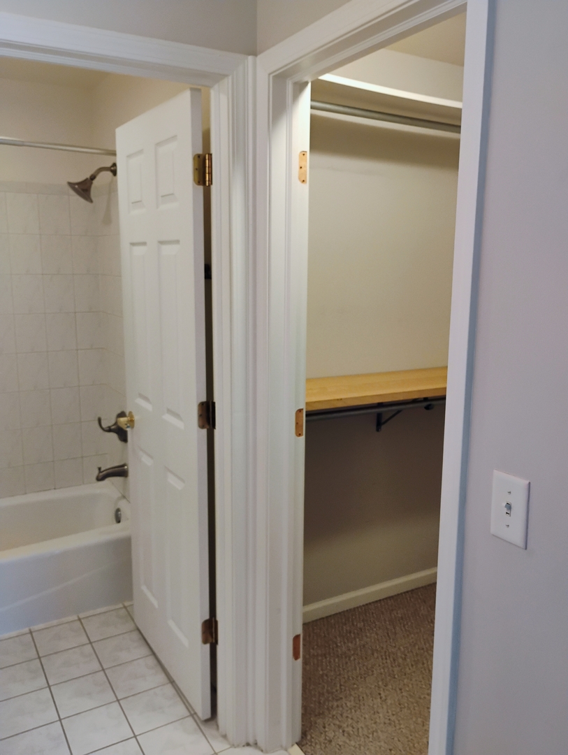 893 Enfield Drive Property Photo 16
