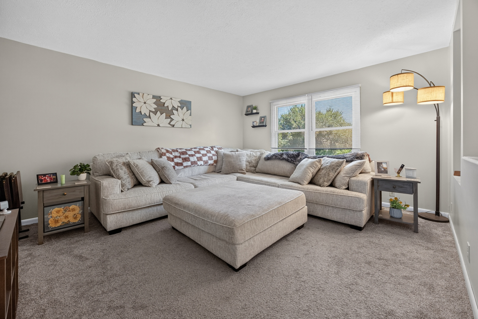 1224 N Hershey Road Property Photo 4