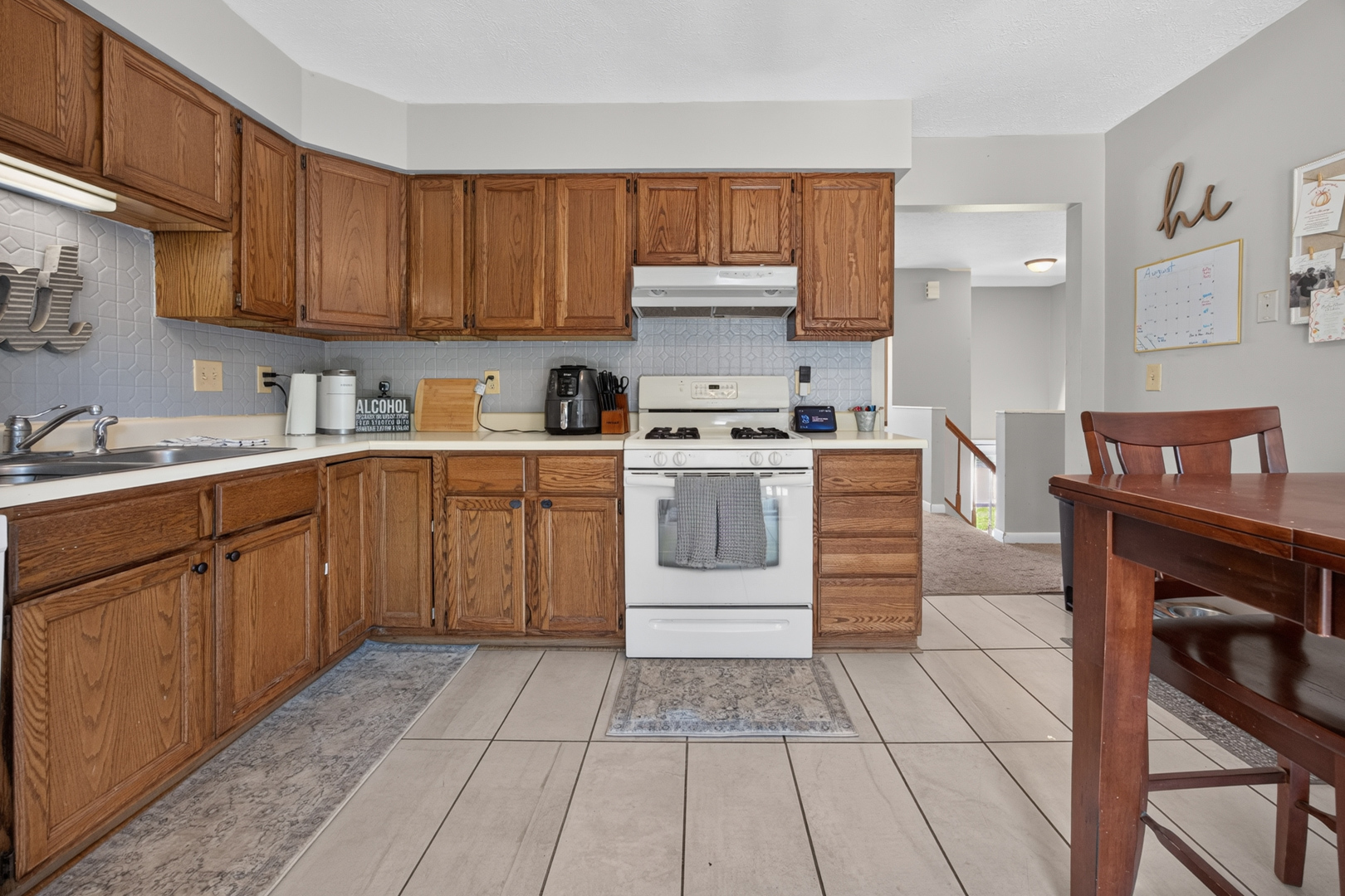 1224 N Hershey Road Property Photo 8
